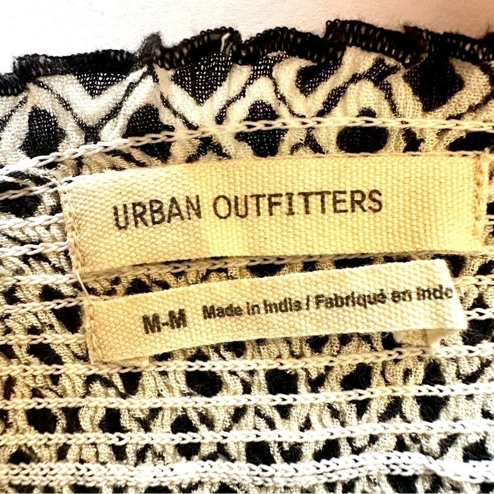 Urban Outfitters Kiara Smocked Tie Back Crop Top Size Medium